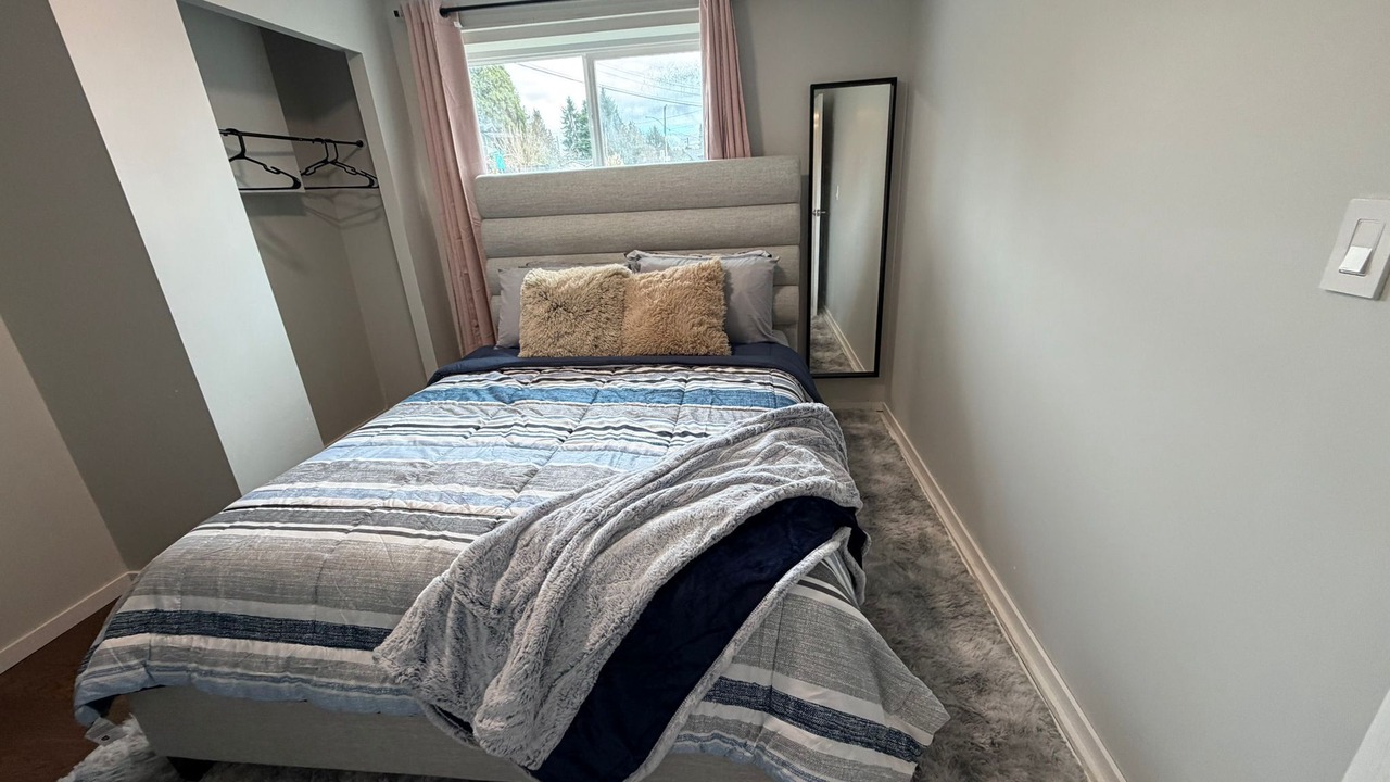 Photo of Bedroom in Delta