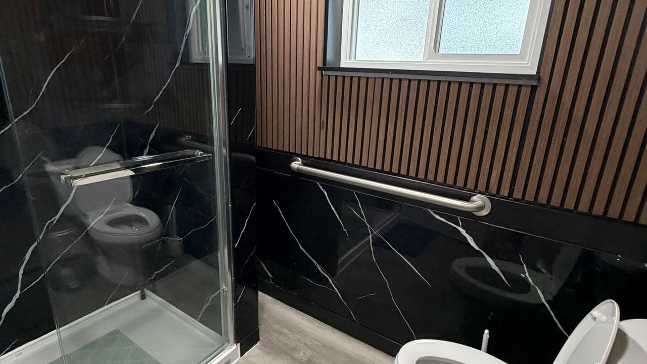 Photo of Bathroom in Delta