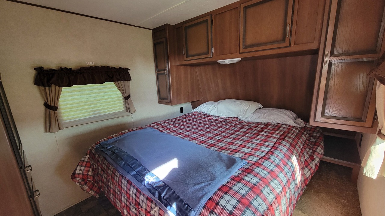 Photo of Bedroom in Shemogue