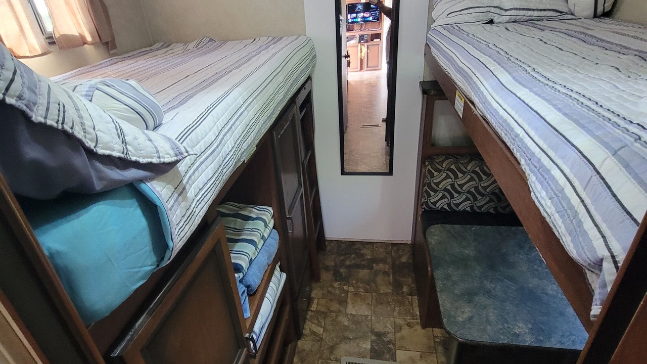 Photo of Bedroom in Shemogue