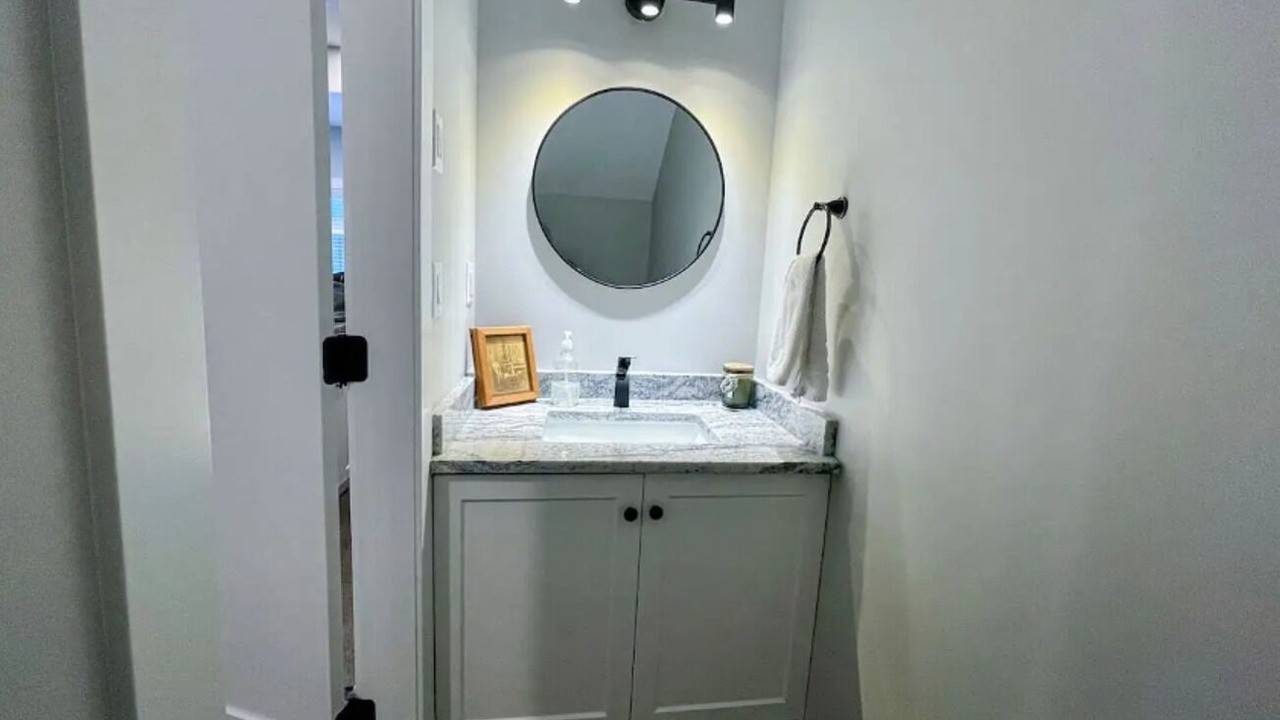 Photo of Bathroom in Okanagan-Similkameen