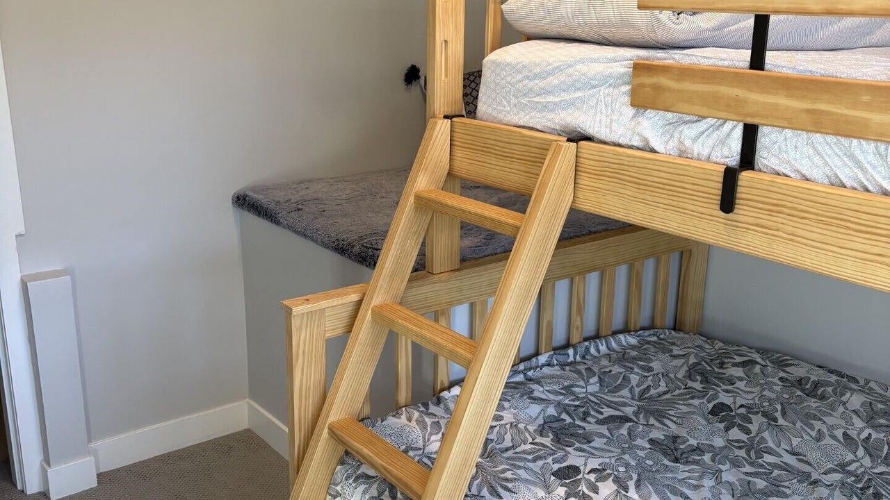 Photo of Bedroom in Okanagan-Similkameen