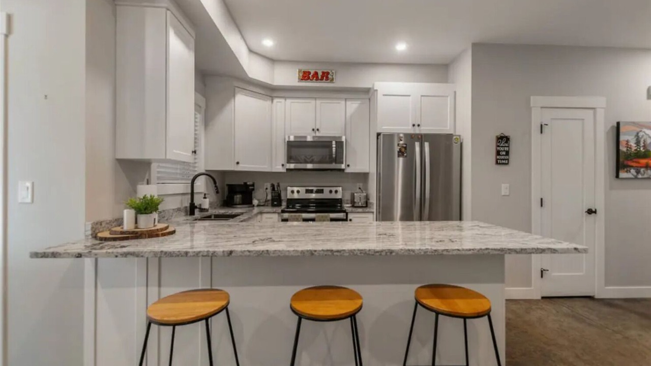 Photo of Kitchen in Okanagan-Similkameen