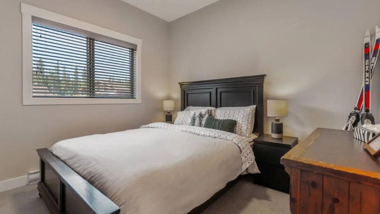 Photo of Bedroom in Okanagan-Similkameen