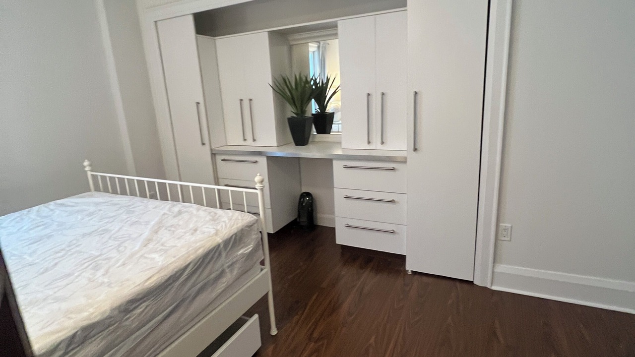 Photo of Bedroom in The Beaches