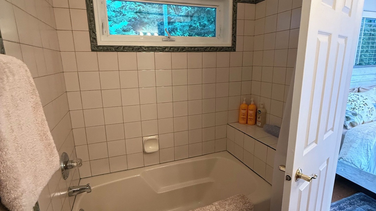 Photo of Bathroom in Regional District of Nanaimo