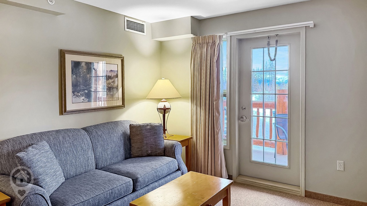 Photo of Livingroom in East Kootenay