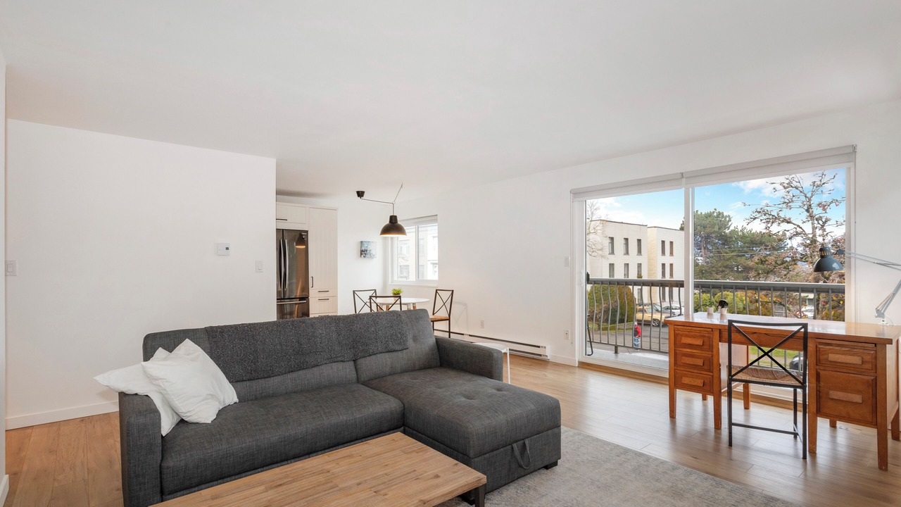 Photo of Livingroom in Mount Pleasant