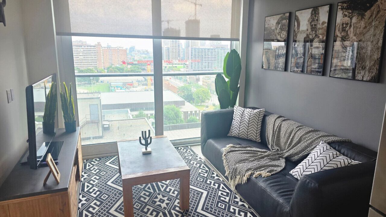 Photo of Livingroom in Downtown Toronto