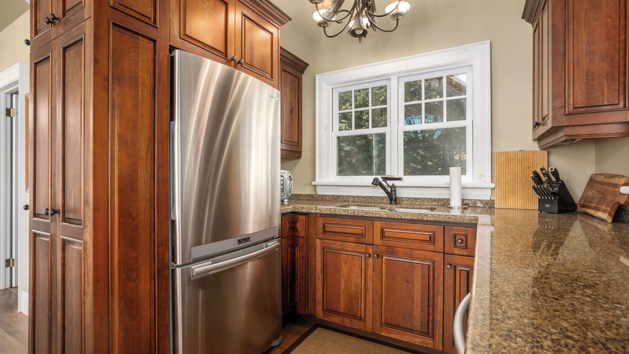Photo of Kitchen in Muskoka Lakes