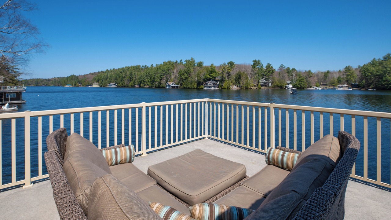 Photo of Patio Balcony in Muskoka Lakes