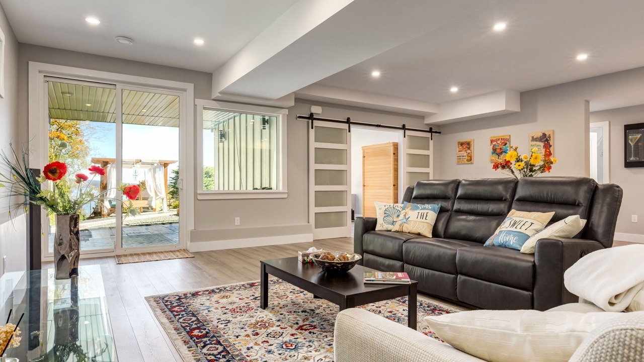 Photo of Livingroom in Chemainus