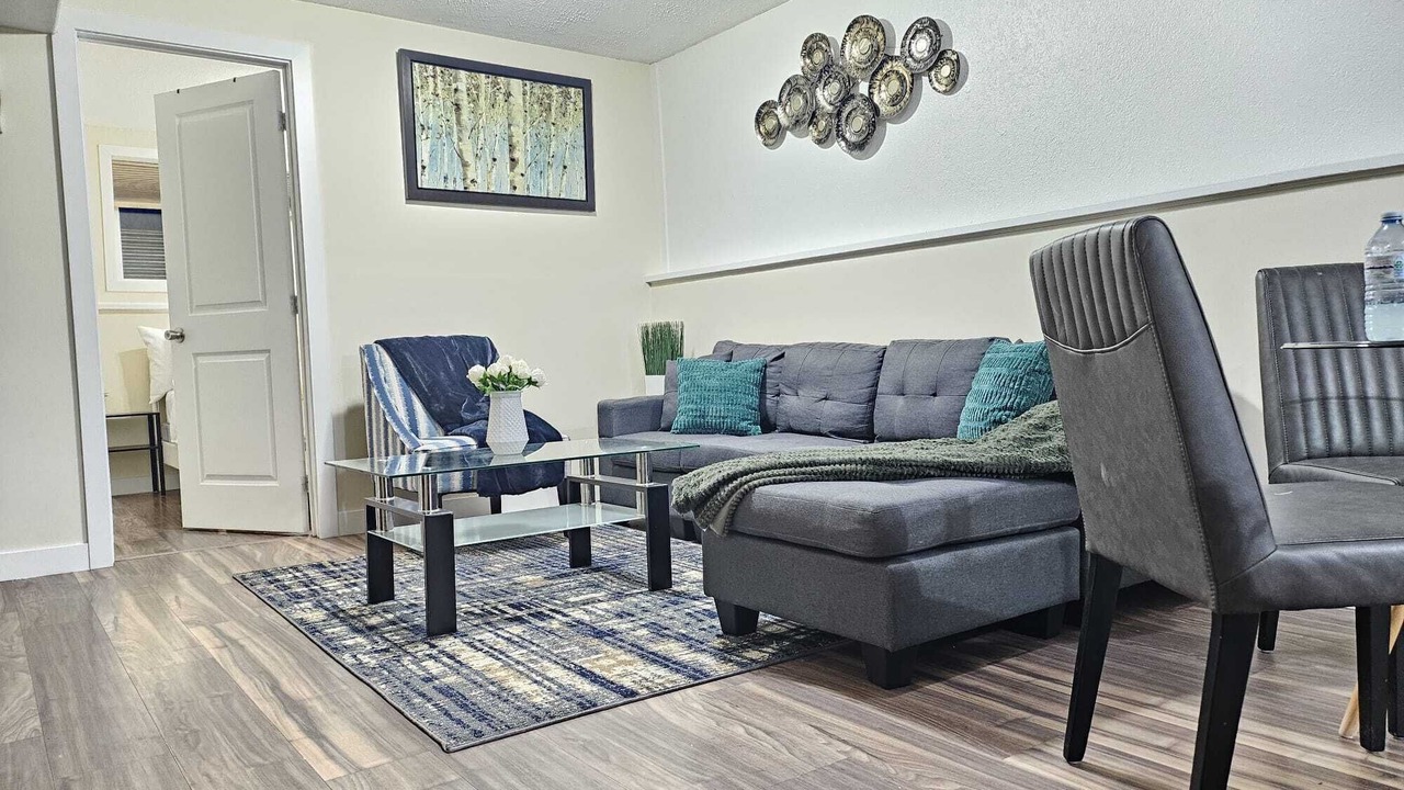Photo of Livingroom in Northeast Edmonton