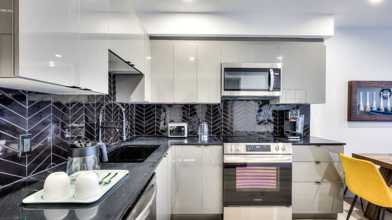 Photo of Kitchen in Cote-Des-Neiges—Notre-Dame-De-Grace