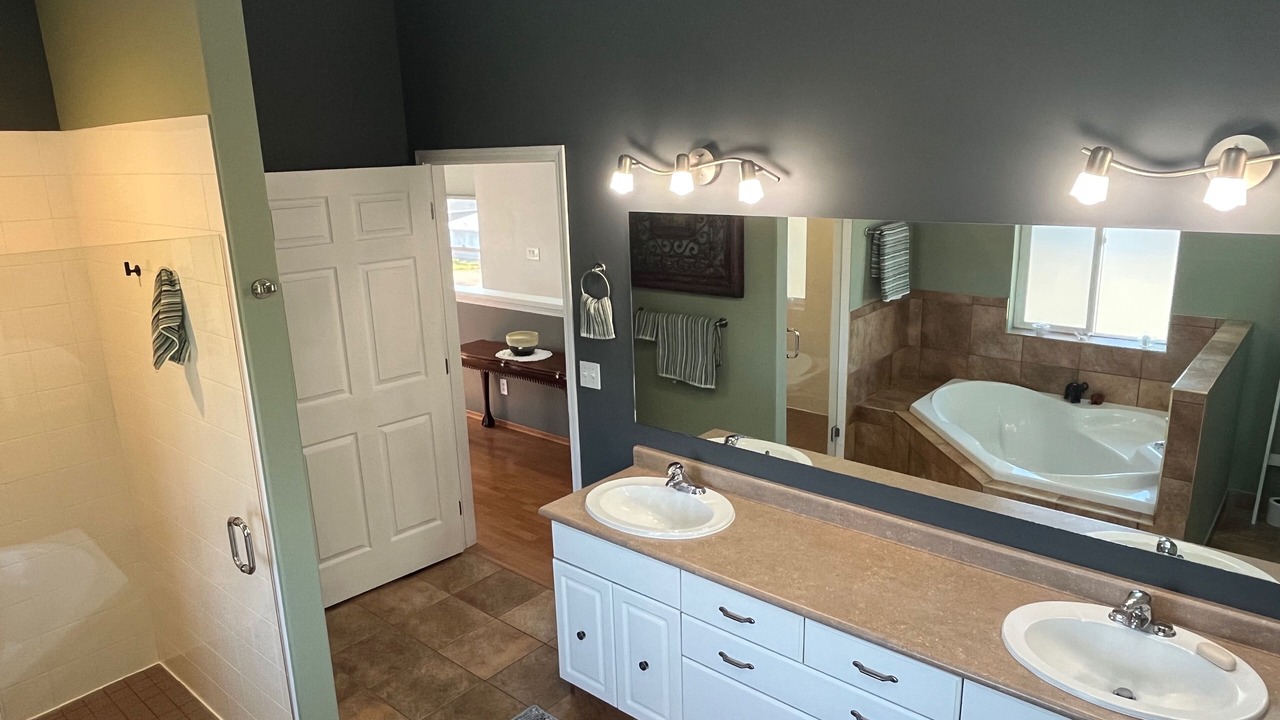 Photo of Bathroom in Okanagan-Similkameen