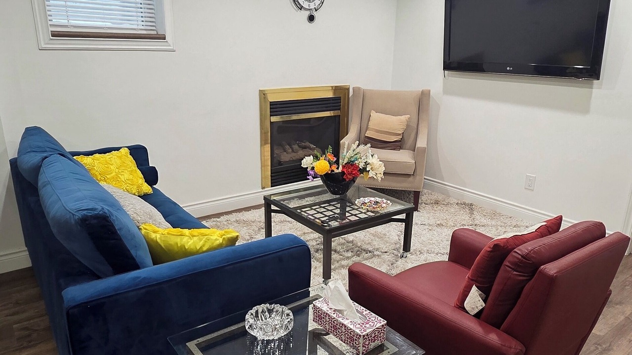 Photo of Livingroom in Hurontario