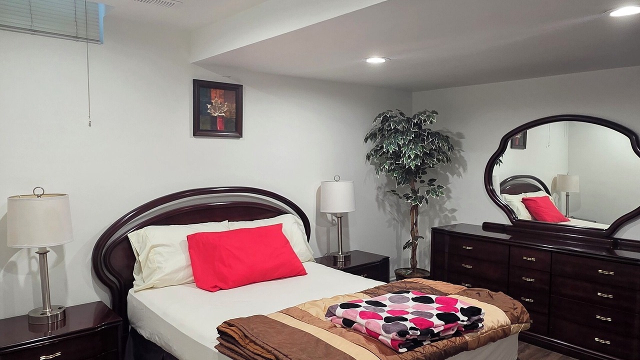 Photo of Bedroom in Hurontario