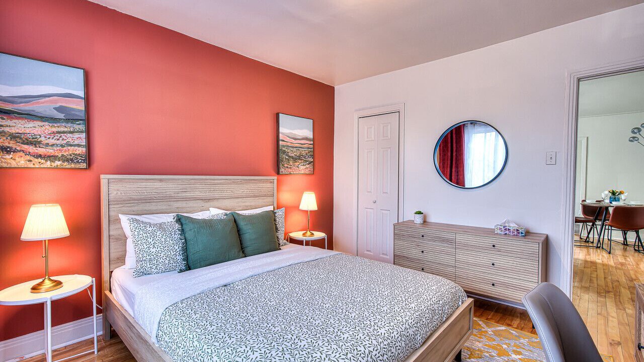 Photo of Bedroom in Cote-Des-Neiges—Notre-Dame-De-Grace