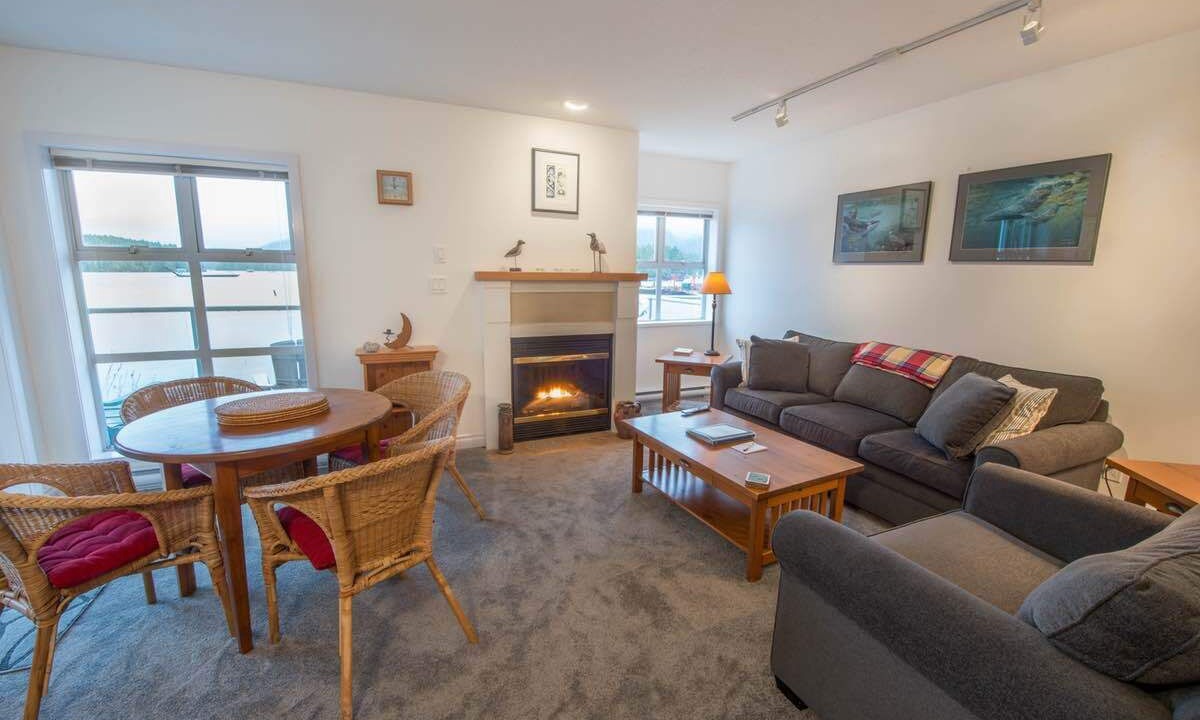 Photo of Livingroom in Tofino