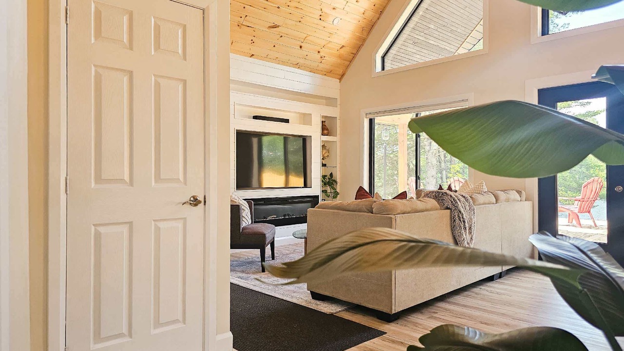 Photo of Livingroom in Mansfield-et-Pontefract