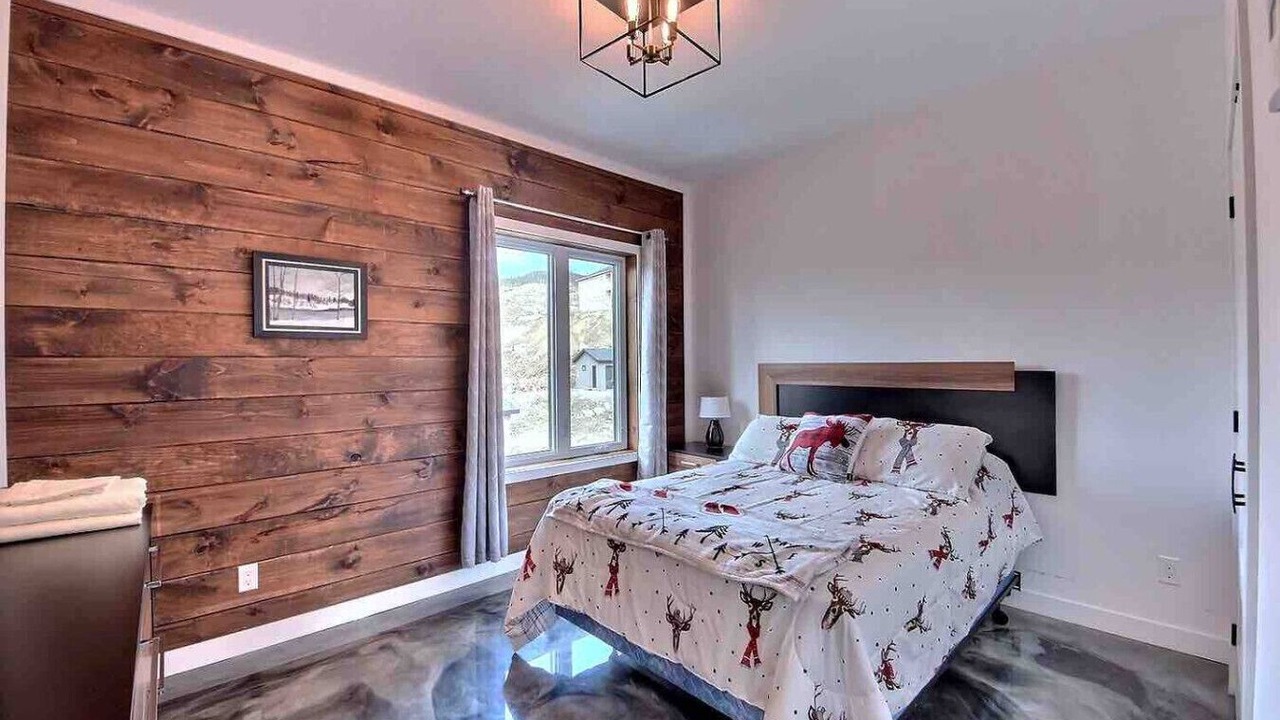 Photo of Bedroom in Saint-David-de-Falardeau