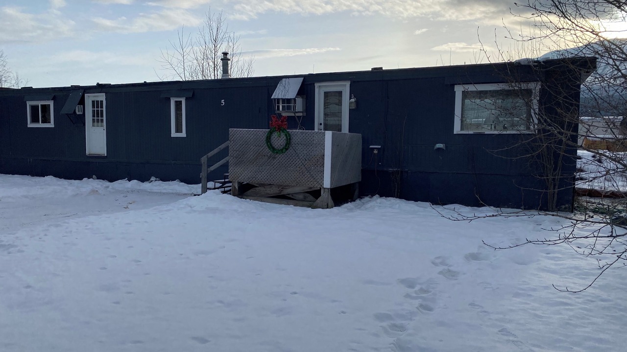 Photo of Outdoor in Golden