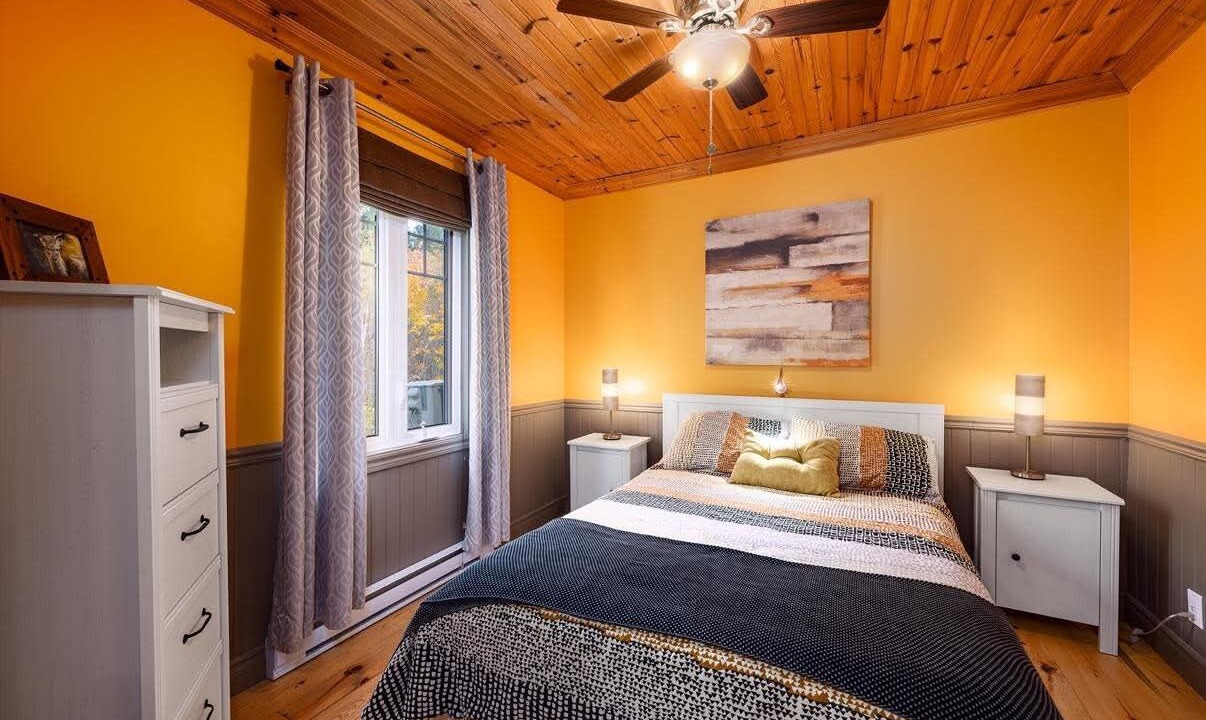 Photo of Bedroom in Petite-Riviere-Saint-Francois