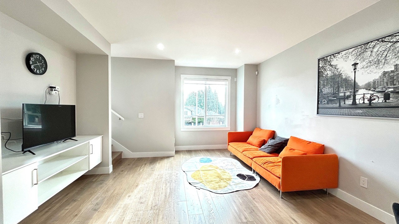 Photo of Livingroom in Surrey
