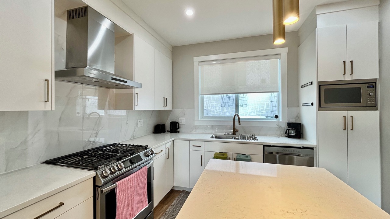 Photo of Kitchen in Surrey