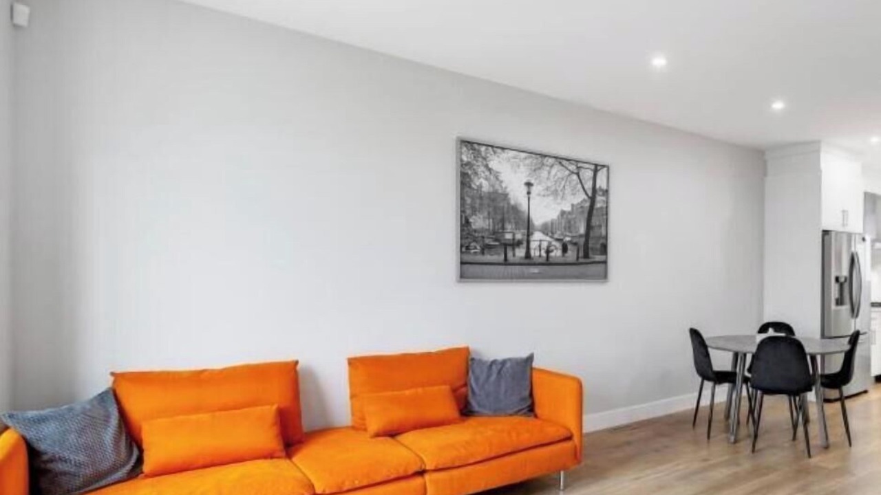 Photo of Livingroom in Surrey