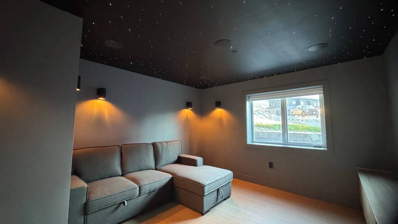 Photo of Livingroom in Sea to Sky Highway