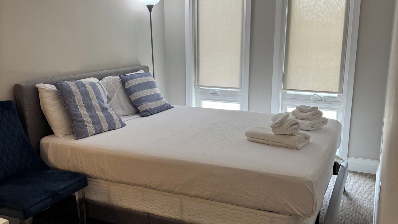 Photo of Bedroom in Halton Regional Municipality
