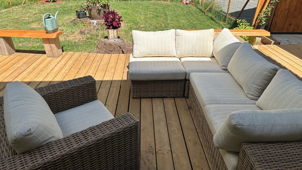 Photo of Patio Balcony in Denman Island