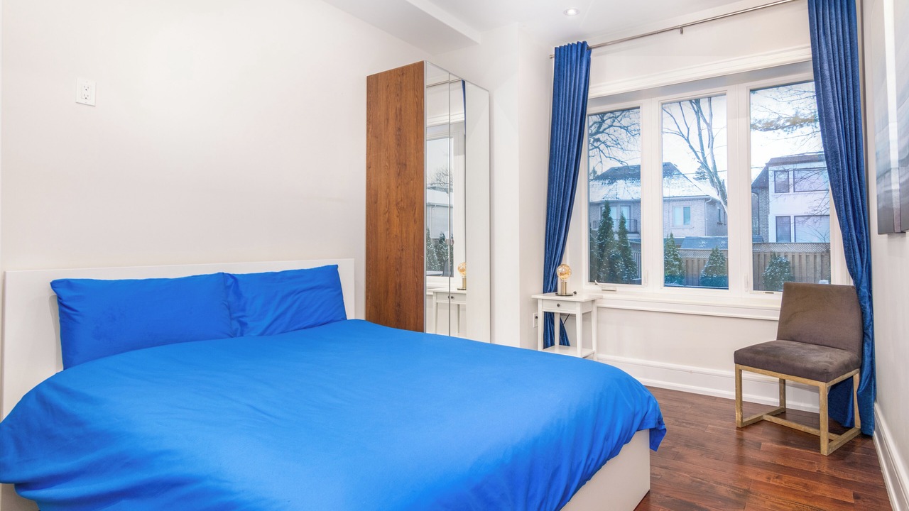 Photo of Bedroom in Willowdale