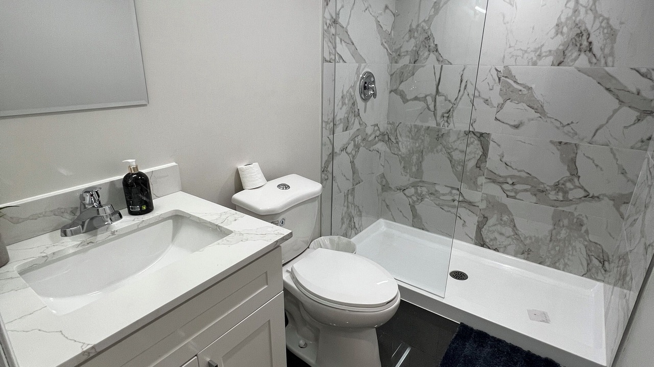 Photo of Bathroom in Halton Regional Municipality