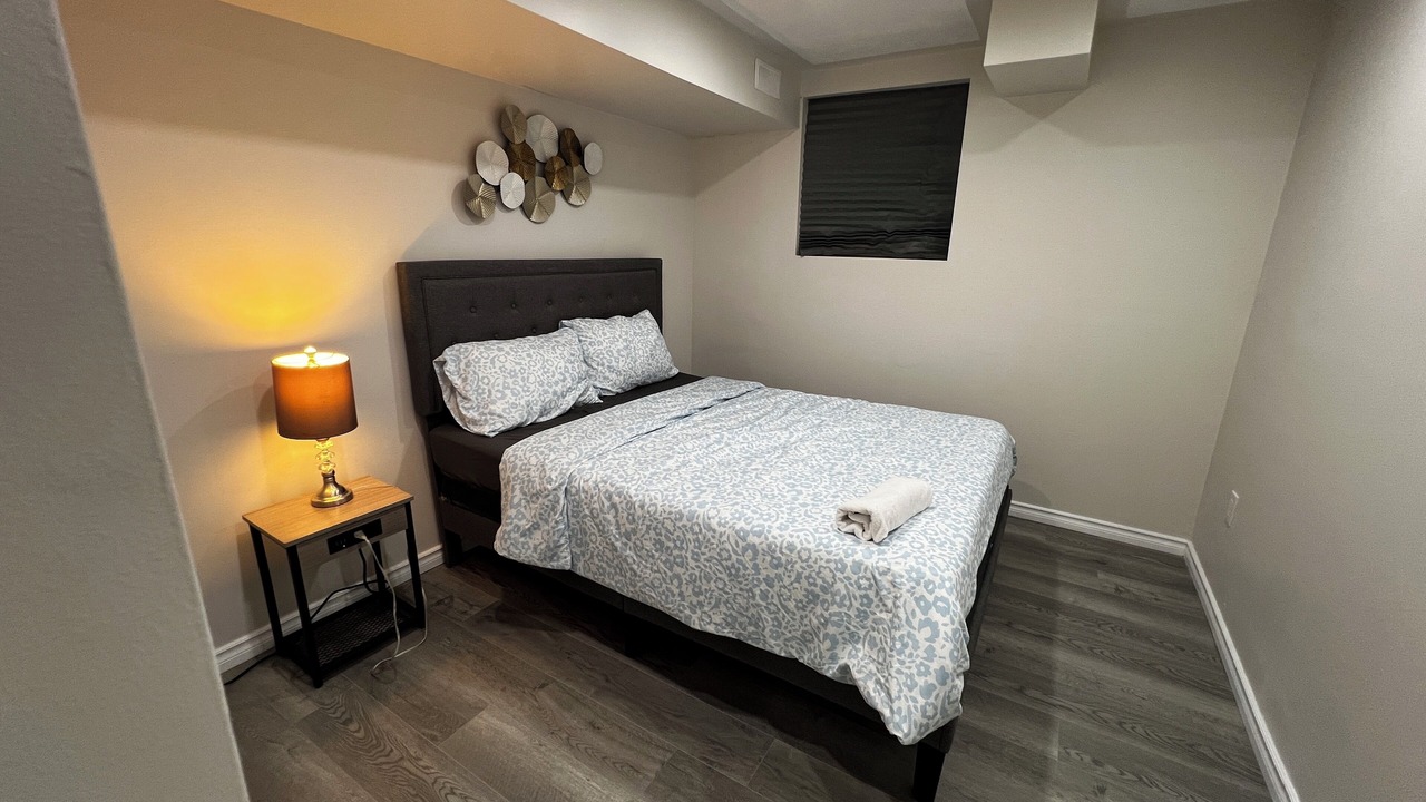 Photo of Bedroom in Halton Regional Municipality