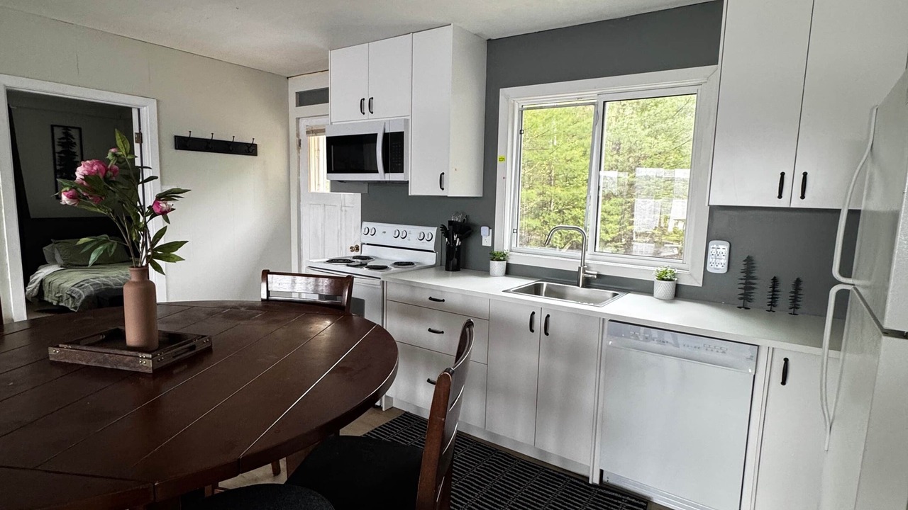 Photo of Kitchen in Whitewater Region