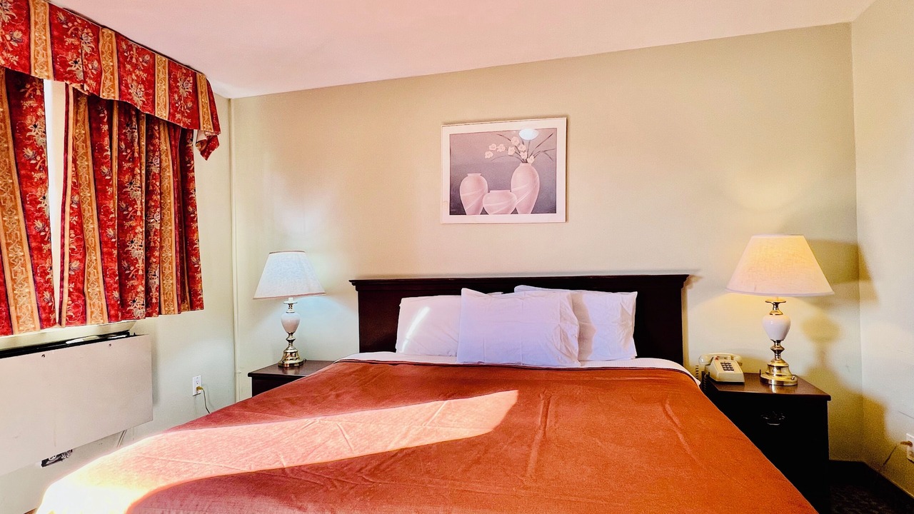 Photo of Bedroom in Renfrew