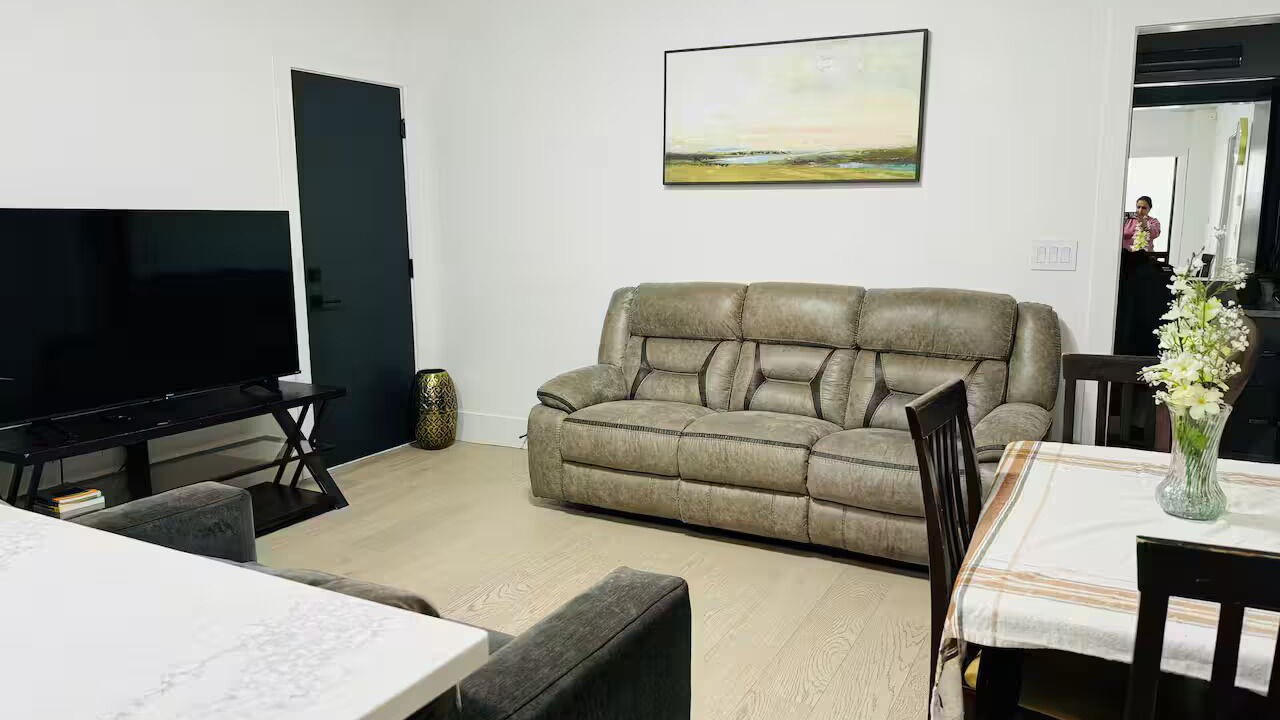 Photo of Livingroom in Surrey