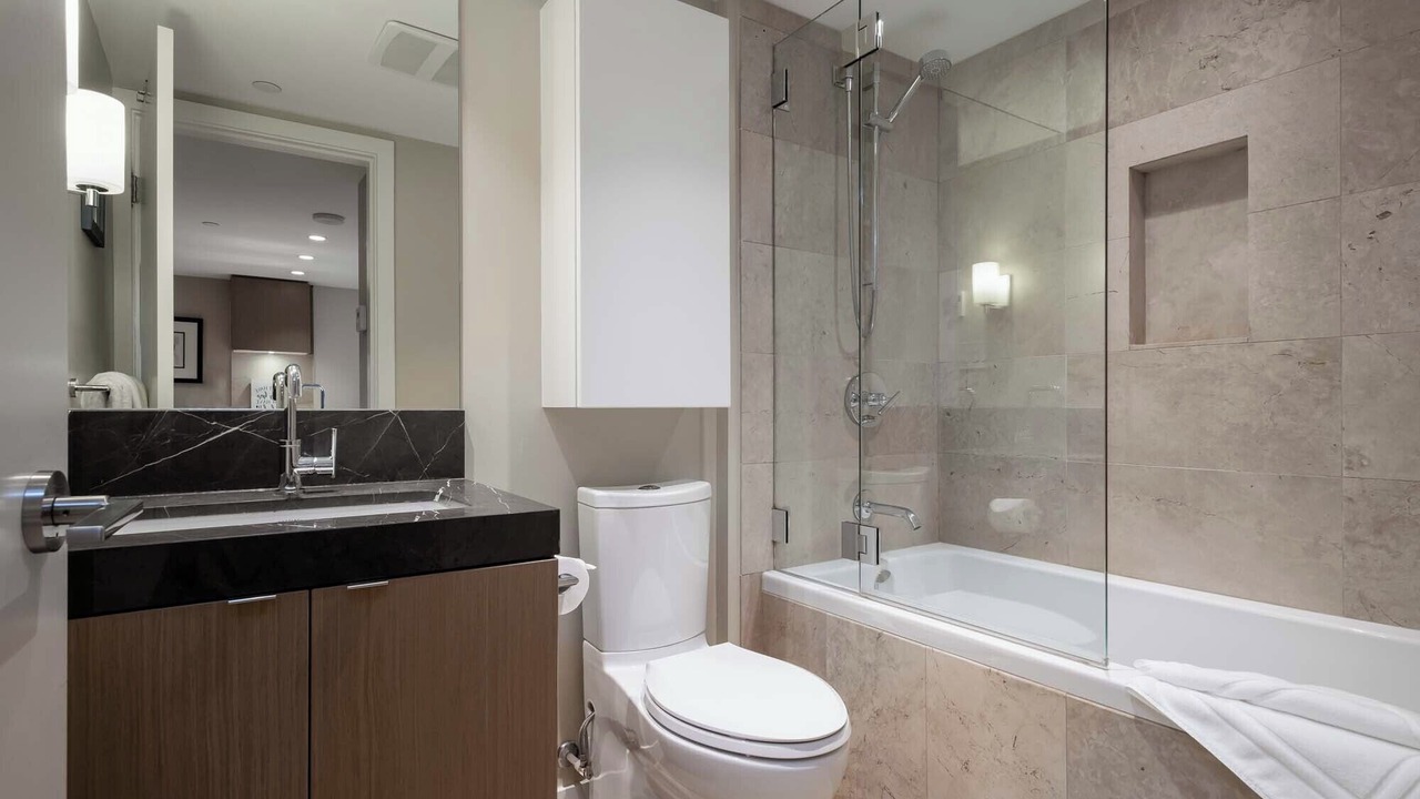 Photo of Bathroom in Central Lonsdale