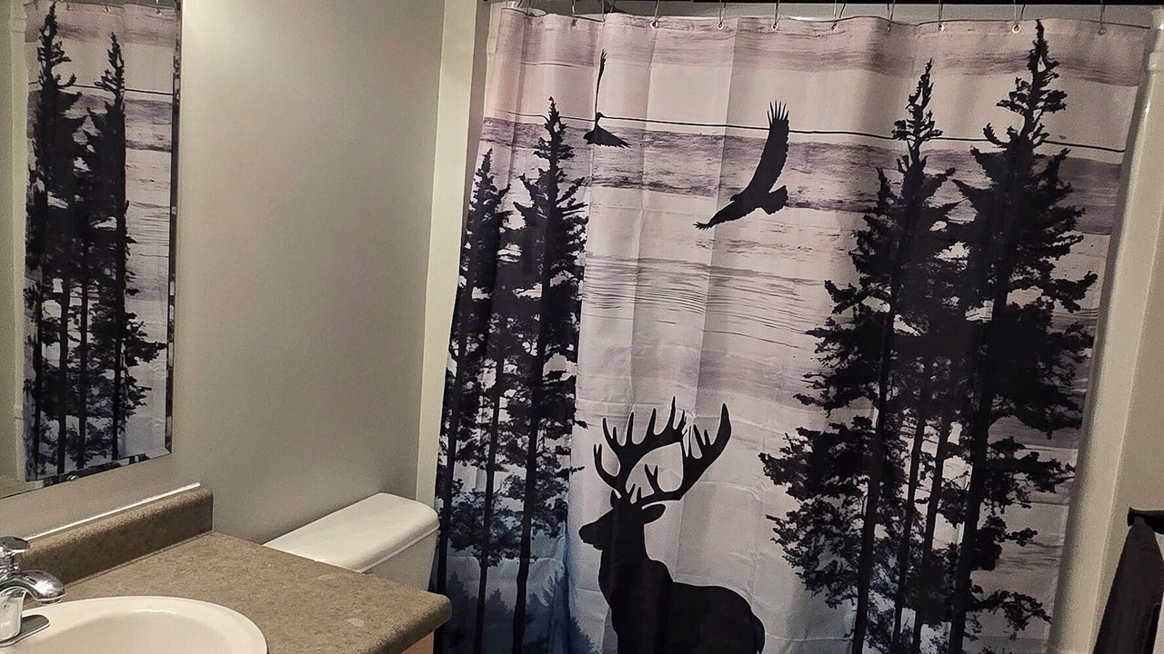 Photo of Bathroom in Mapleton