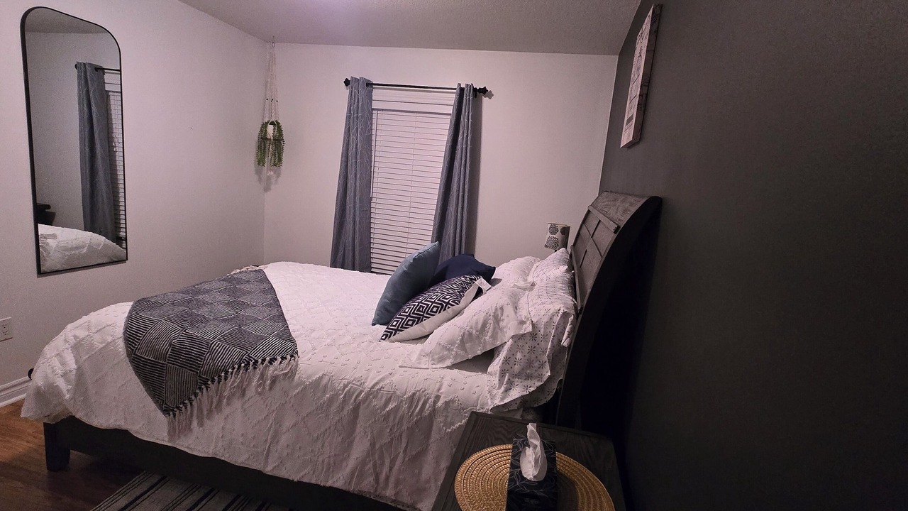 Photo of Bedroom in Mapleton
