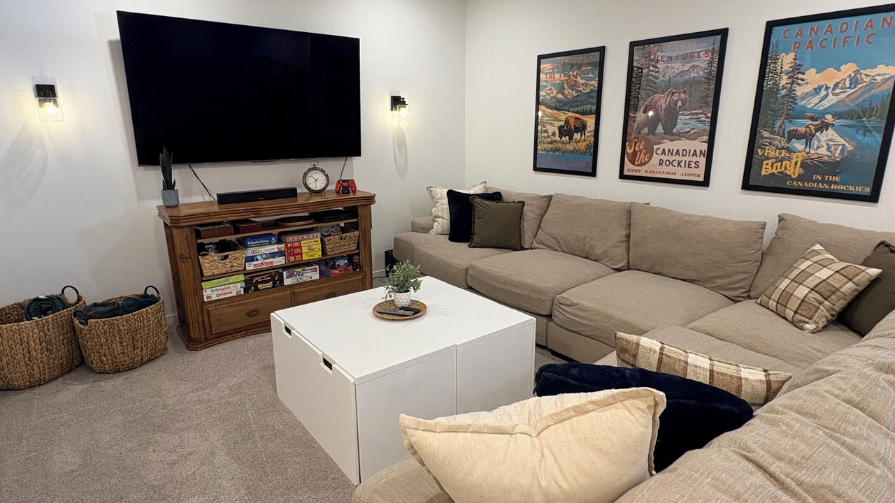 Photo of Livingroom in Southeast Calgary