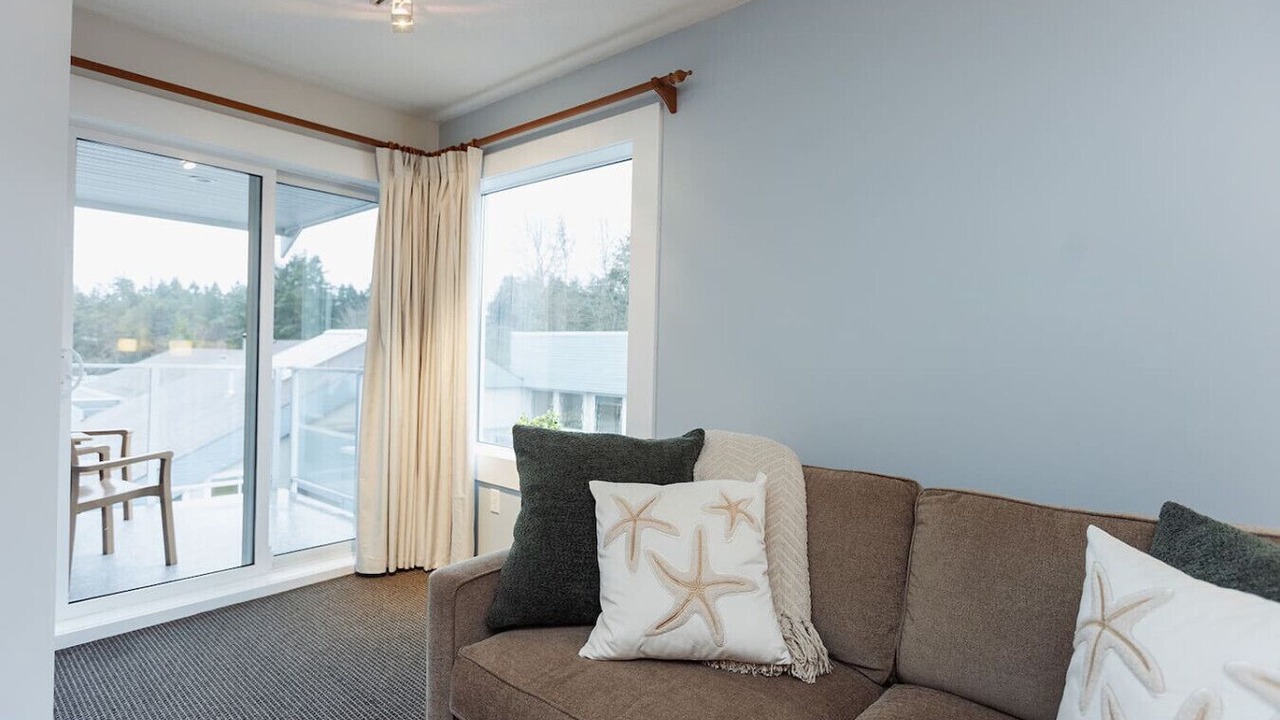 Photo of Livingroom in Regional District of Nanaimo