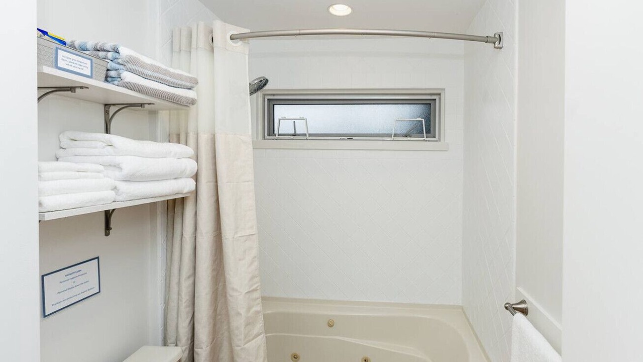 Photo of Bathroom in Regional District of Nanaimo