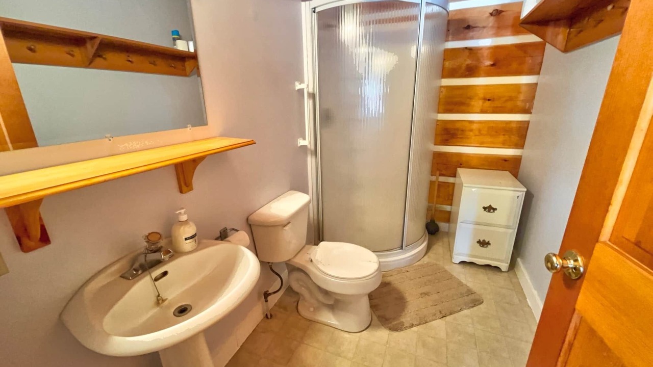 Photo of Bathroom in Rideau Lakes
