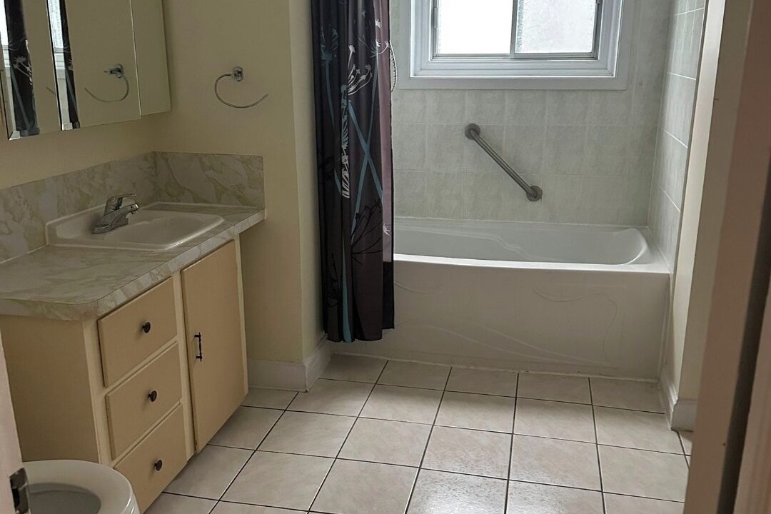 Photo of Bathroom in District Wright - Parc - de - la - Montagne