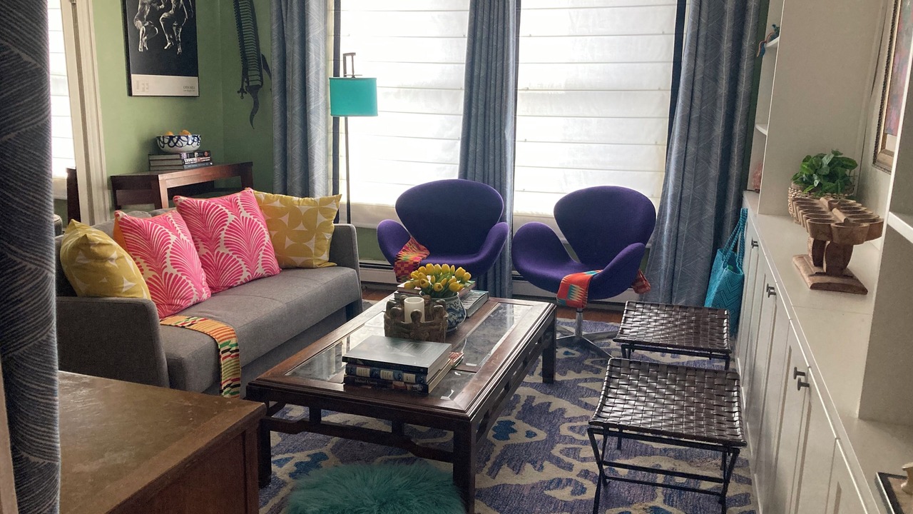Photo of Livingroom in Roxbury