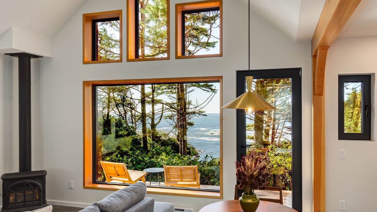 Photo of Livingroom in Ucluelet