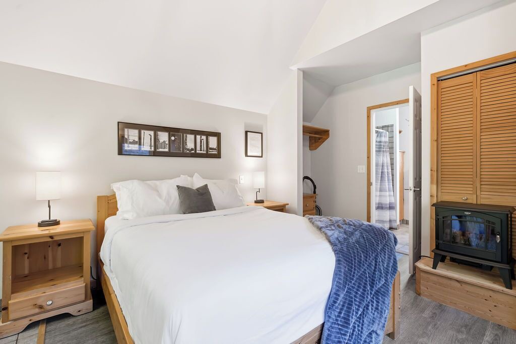 Photo of Bedroom in Ucluelet